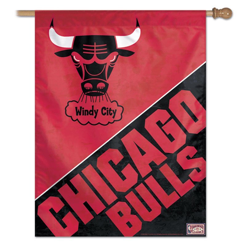 Chicago-Bulls-Vertical-Banner-27x37-Version-3